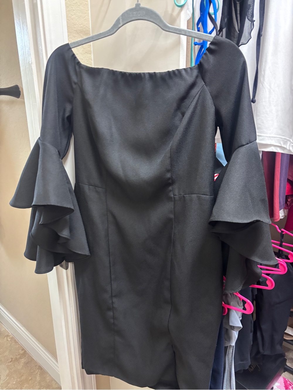VENUS Black Ruffle Sleeve Off-Shoulder Dress